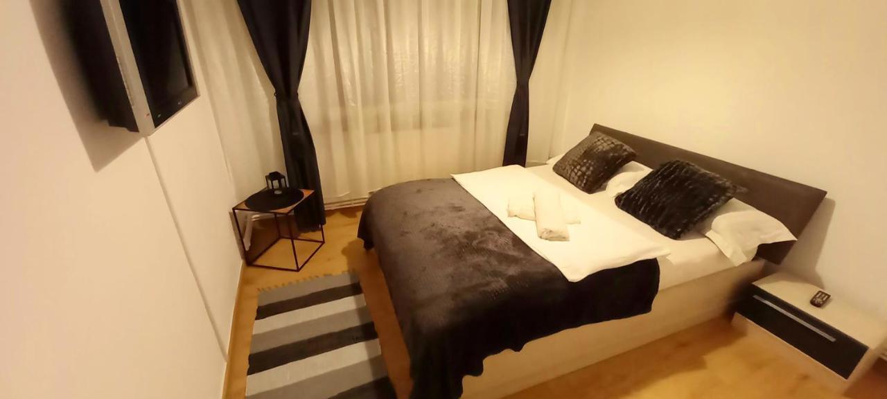 33 Coquette Apartment Baia Mare Zewnętrze zdjęcie