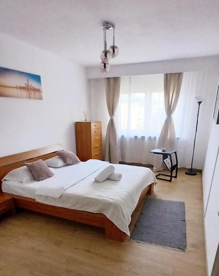 33 Coquette Apartment Baia Mare Zewnętrze zdjęcie