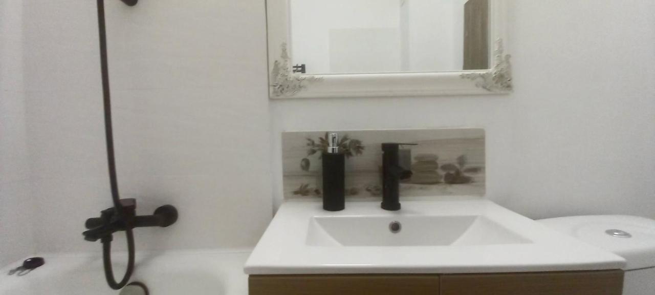 33 Coquette Apartment Baia Mare Zewnętrze zdjęcie