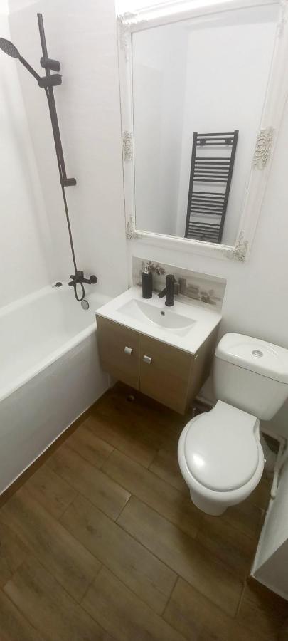 33 Coquette Apartment Baia Mare Zewnętrze zdjęcie