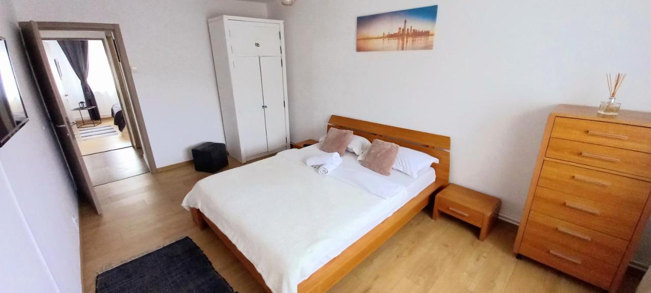 33 Coquette Apartment Baia Mare Zewnętrze zdjęcie